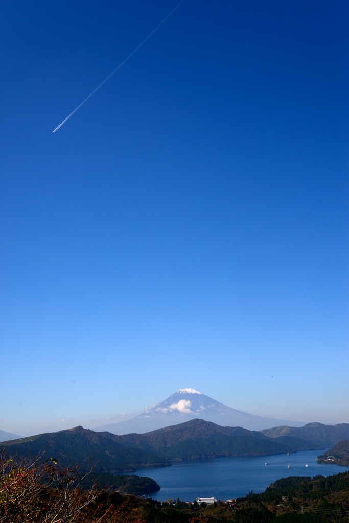 富士山と飛行機雲