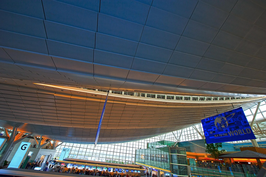 New Departure Lobby　(HDR)