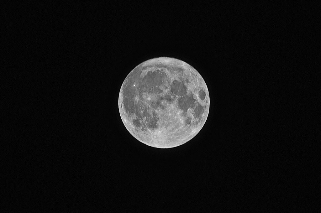 被災地に届け！Extreme Super Moon（日の丸構図）