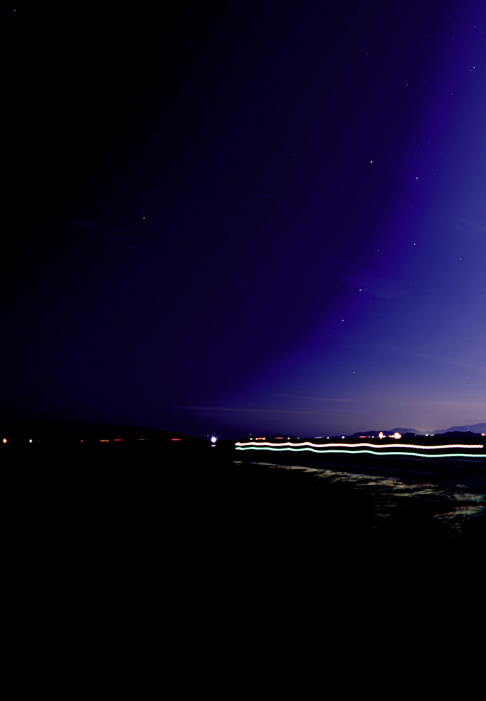 MOON LIGHT EXPRESS ON THE SEA