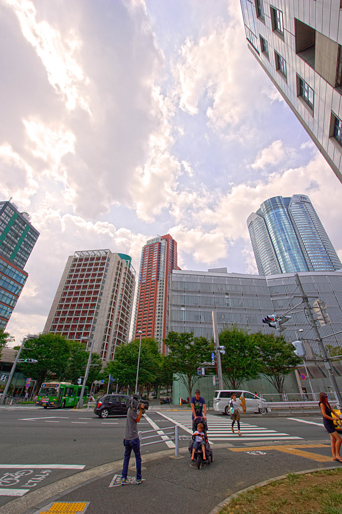 ROPPONGI-HILLS〜ベビーカーが似合う街(HDR)