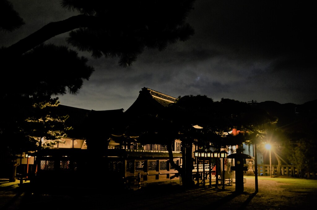 夕闇の唐崎神社１