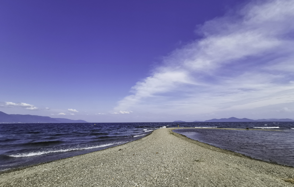 快晴の和邇浜