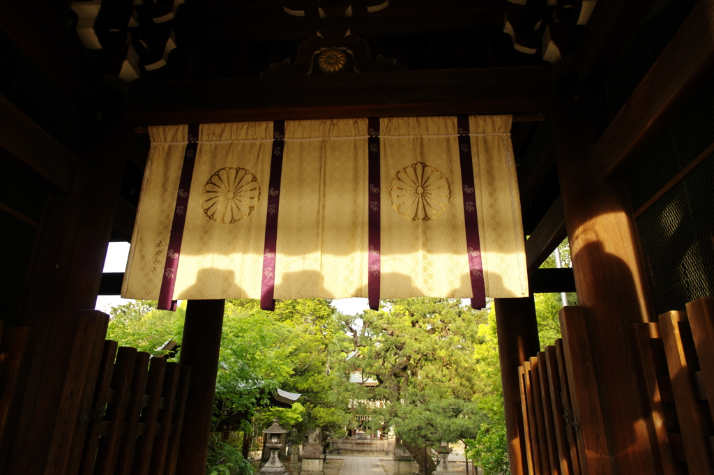 御霊神社　