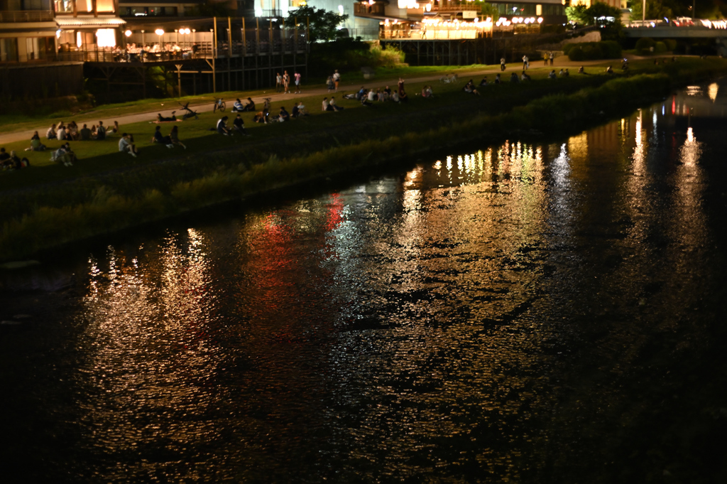 夜の鴨川１
