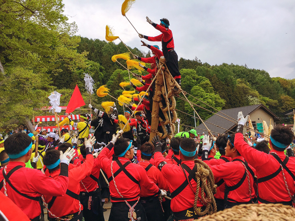 諏訪大社　御柱祭