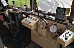 路面電車　運転席