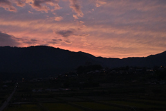 里　秋の夕日