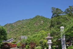 五月晴れ　丹波の古刹