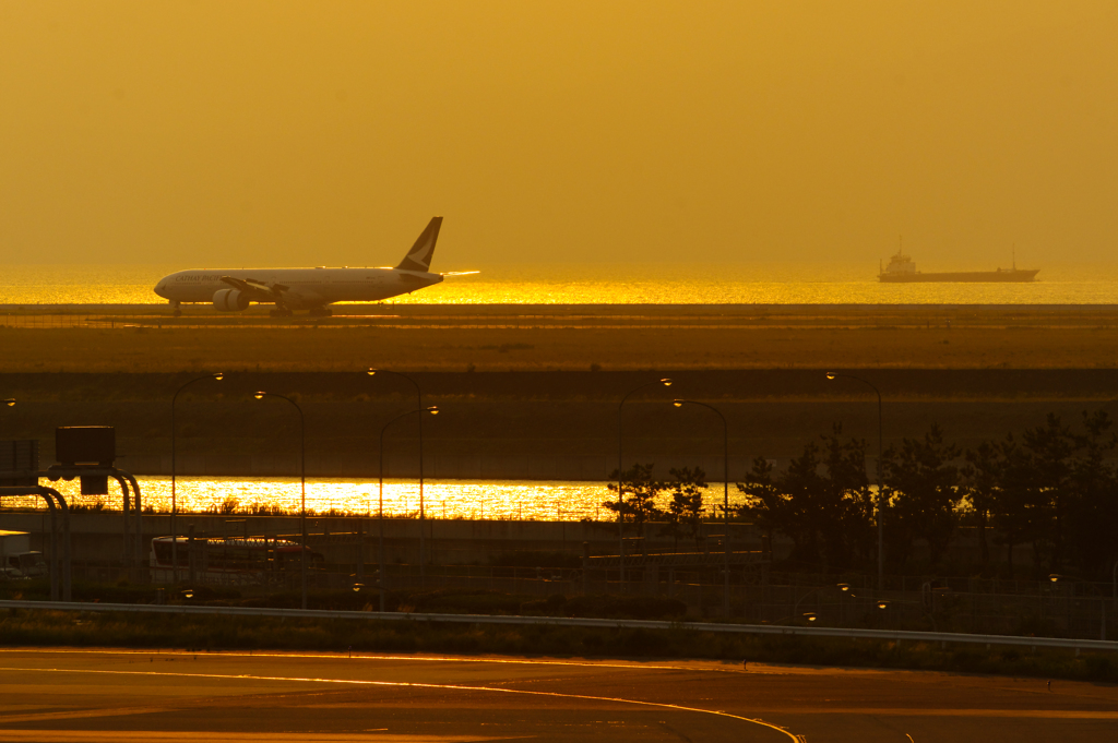 夕日の関空