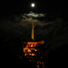 月明かりの三重塔