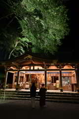 夜の貴船神社　本殿　