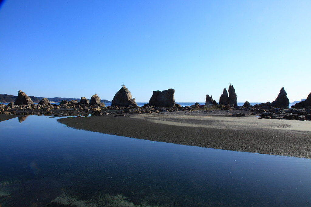 橋杭岩の朝