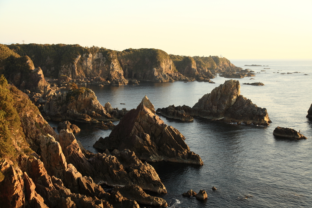 荒海の岩場