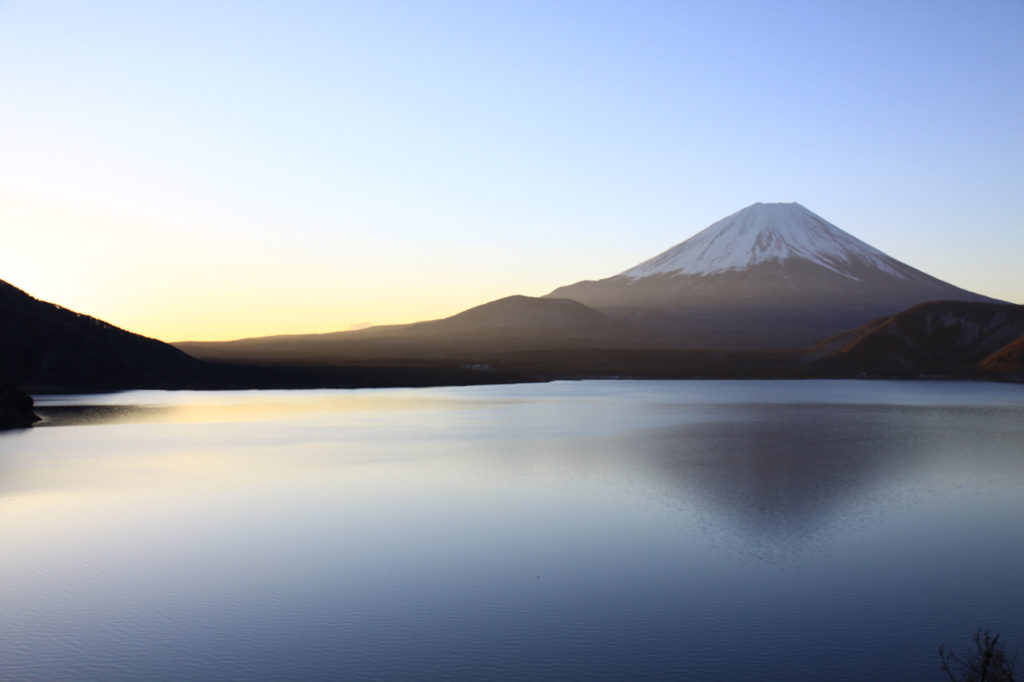 日の出と富士