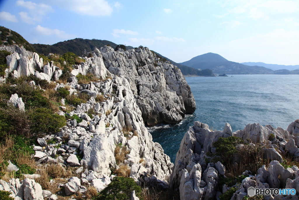 白き岩礁