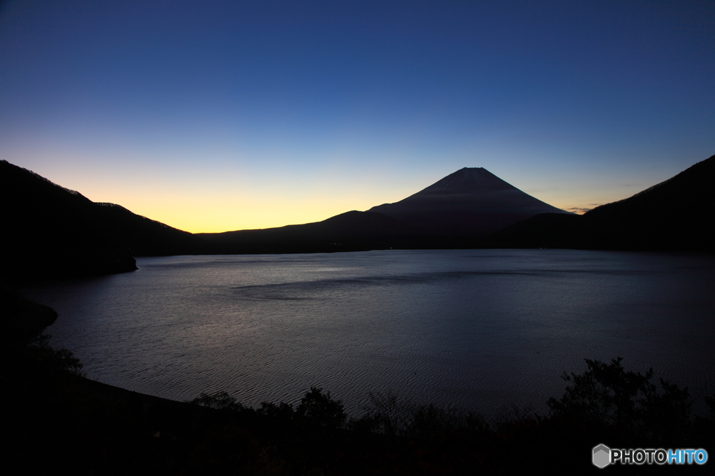 静寂の湖