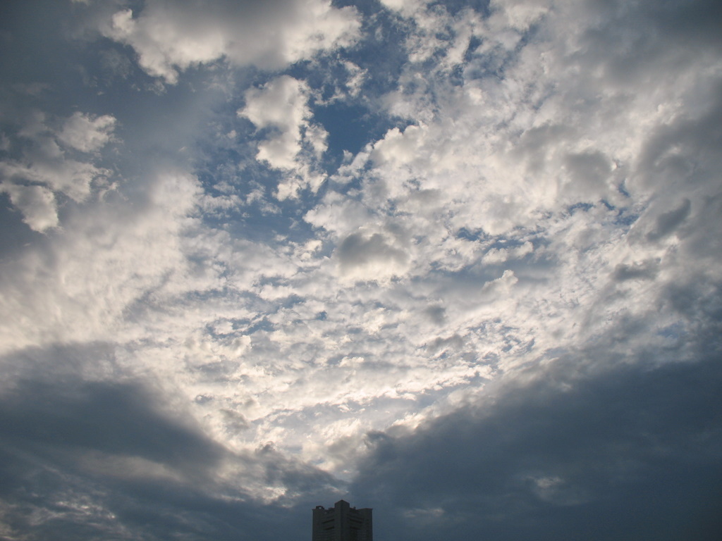 厚い雲