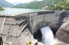 黒部ダム