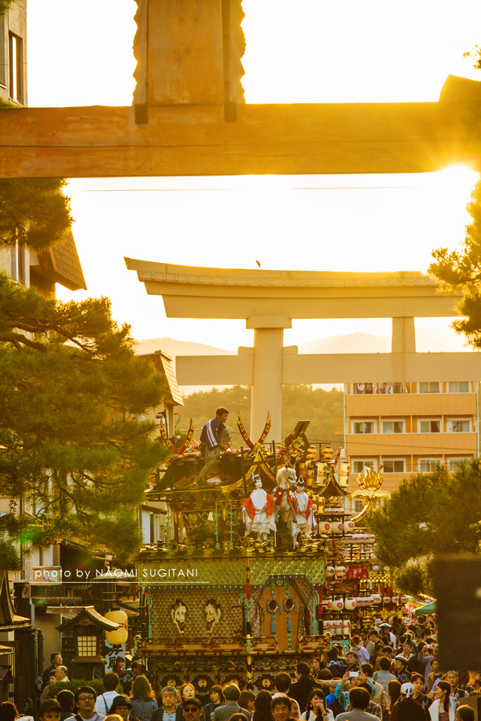 陽は沈む