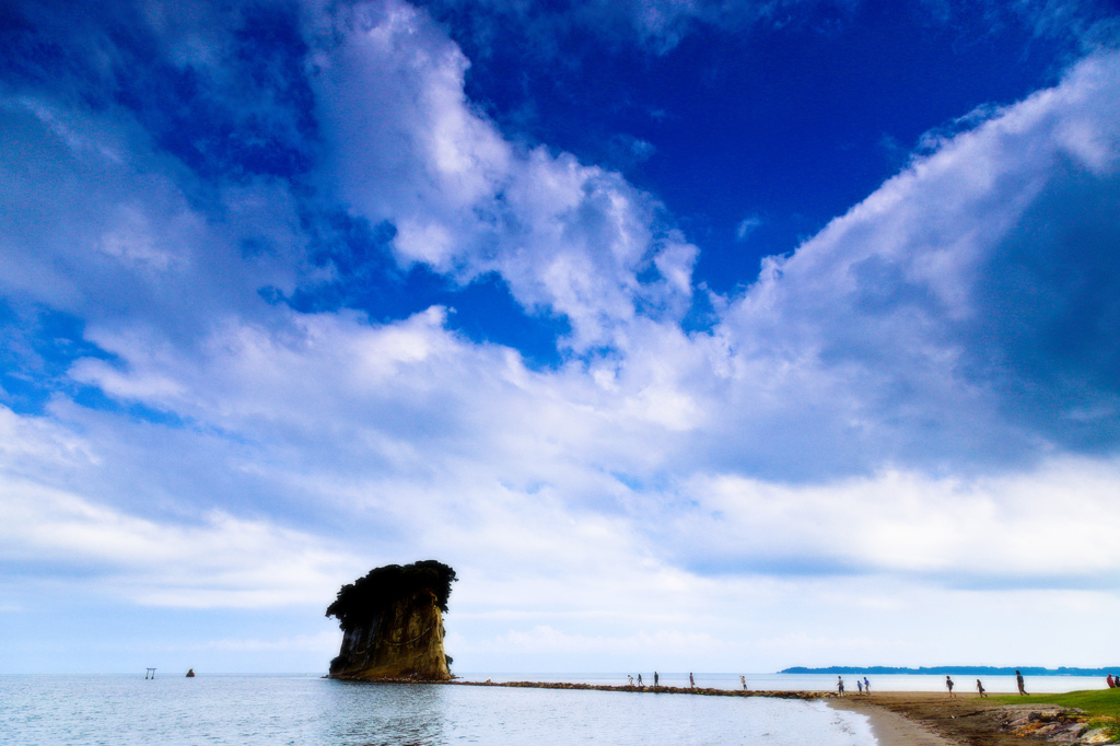 軍艦島の夏空