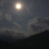 窓から見える夜空