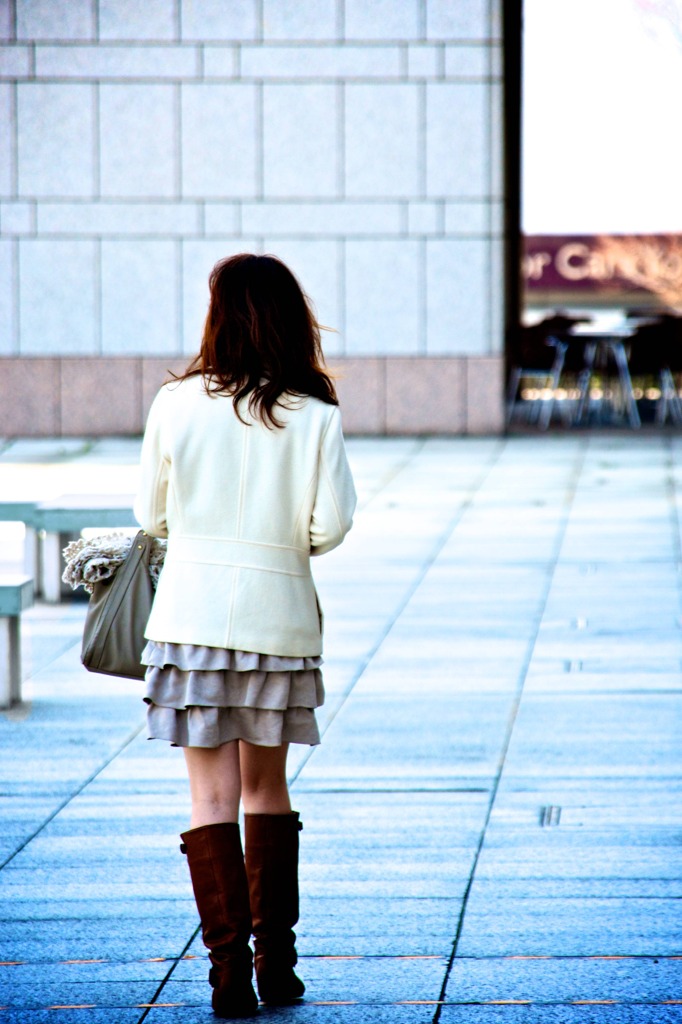 小柄な女性の 後ろ姿に関する考察 By Ritzberry Id 写真共有サイト Photohito