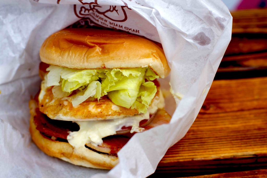 big manのベーコンエッグバーガー