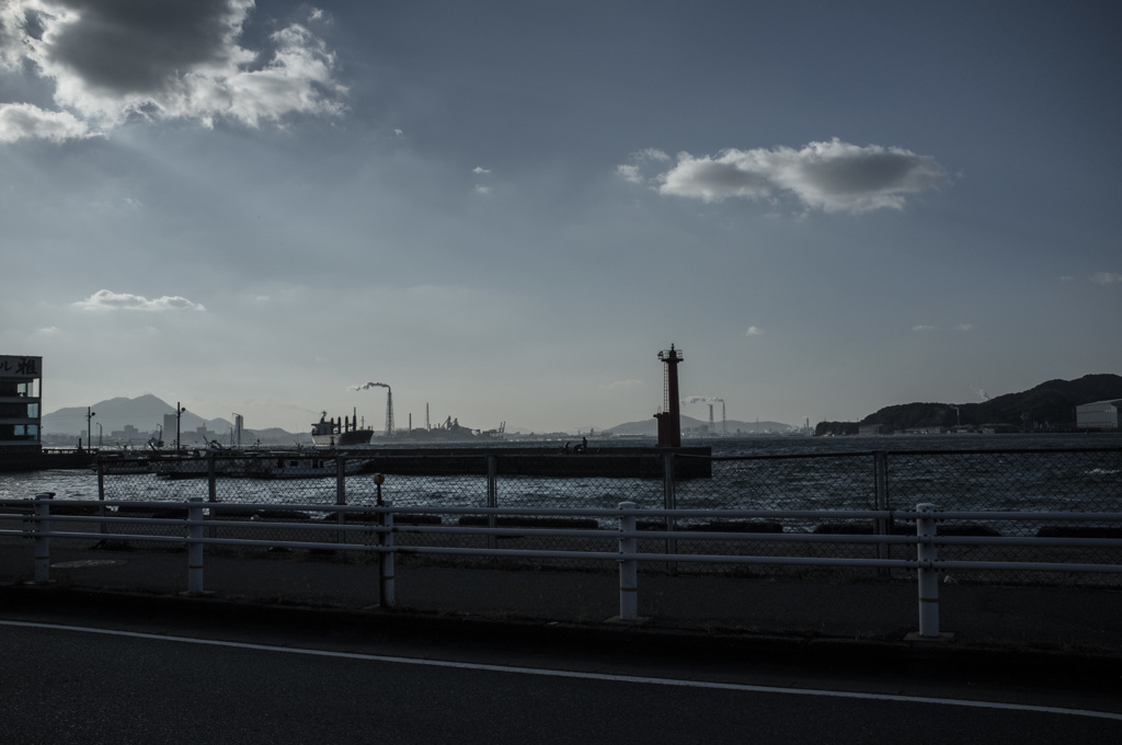 朝の関門海峡