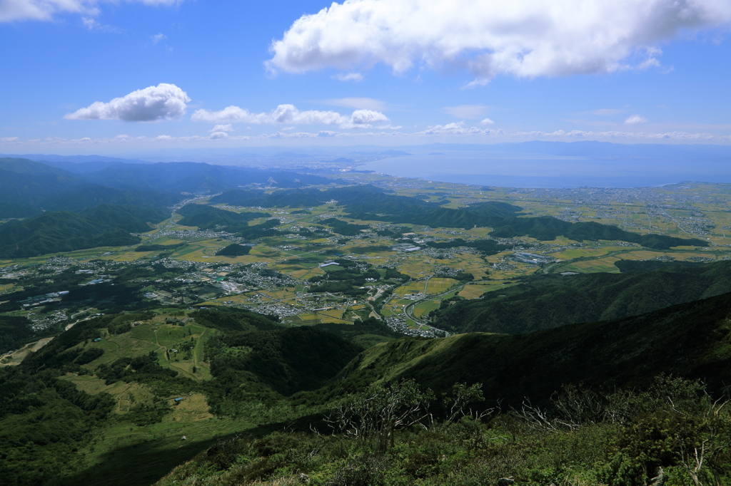 伊吹山から望む琵琶湖