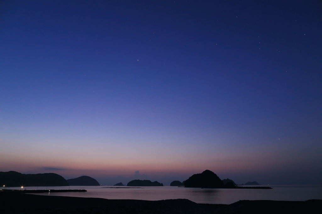 夜明けの熊野灘