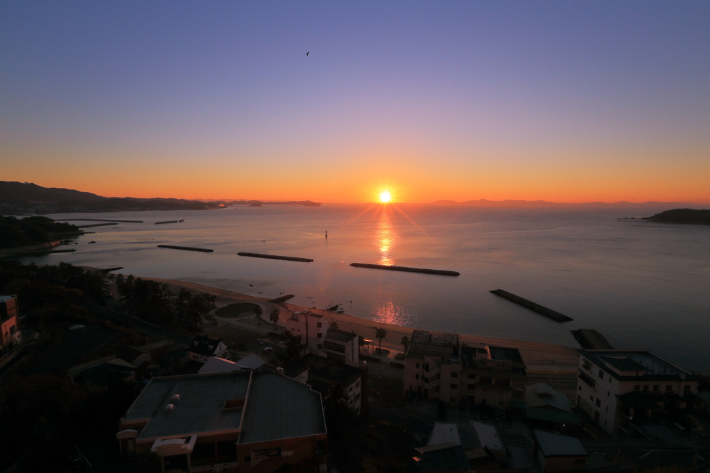 三河湾の夜明け