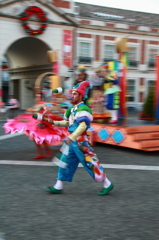 Juggler of the parade