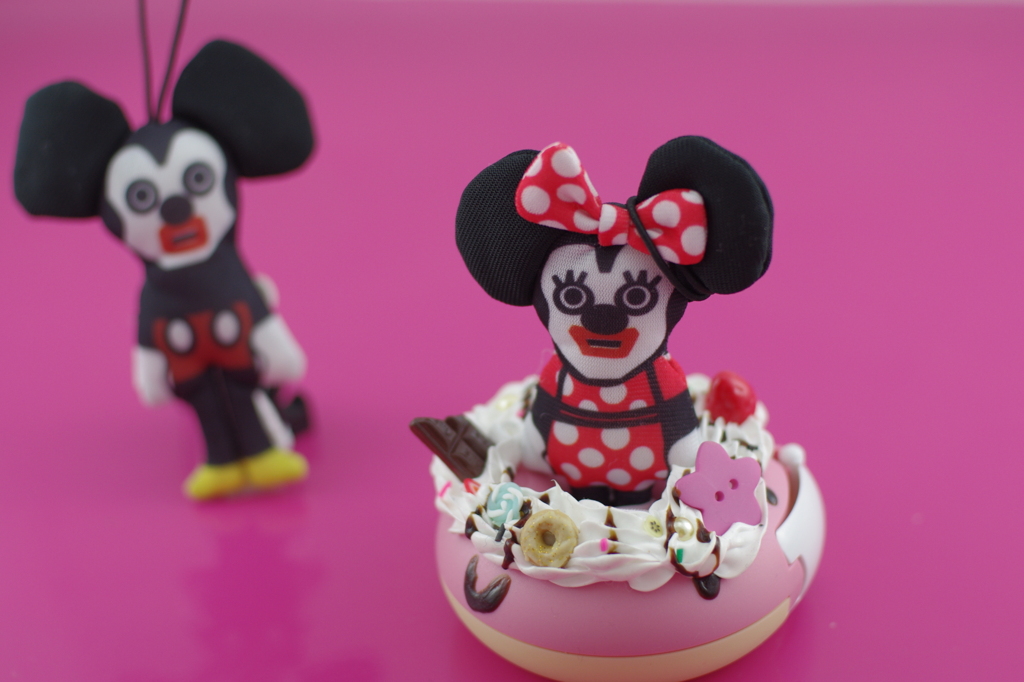 minnieを見つめる目(pentaxVER)