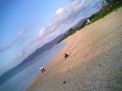 夕暮れの中で