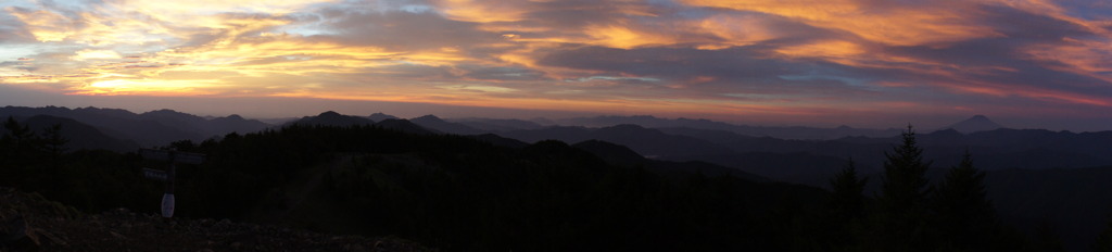 雲取山頂の日の出＆富士山