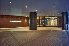 JR YOKOHAMA TOWER 入口