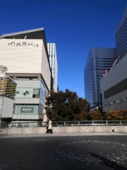 ショッピングビル