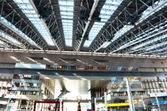 駅前風景(大阪梅田)