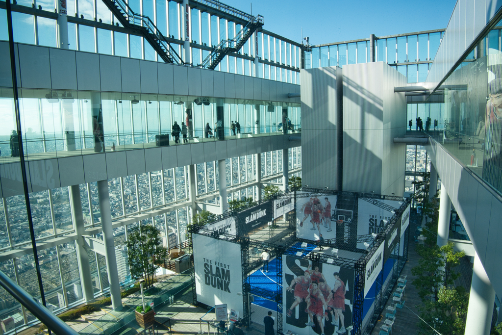 駅前風景(大阪天王寺)