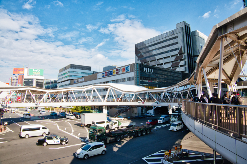 駅前風景(大阪天王寺)