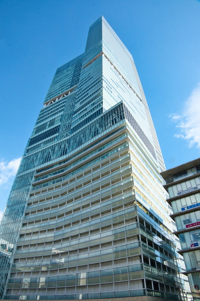 駅前風景(大阪天王寺)