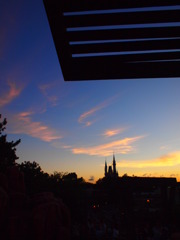 夢の国の夕暮れ