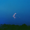 はぐれ雲、夕日うけて。