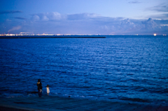 海と人