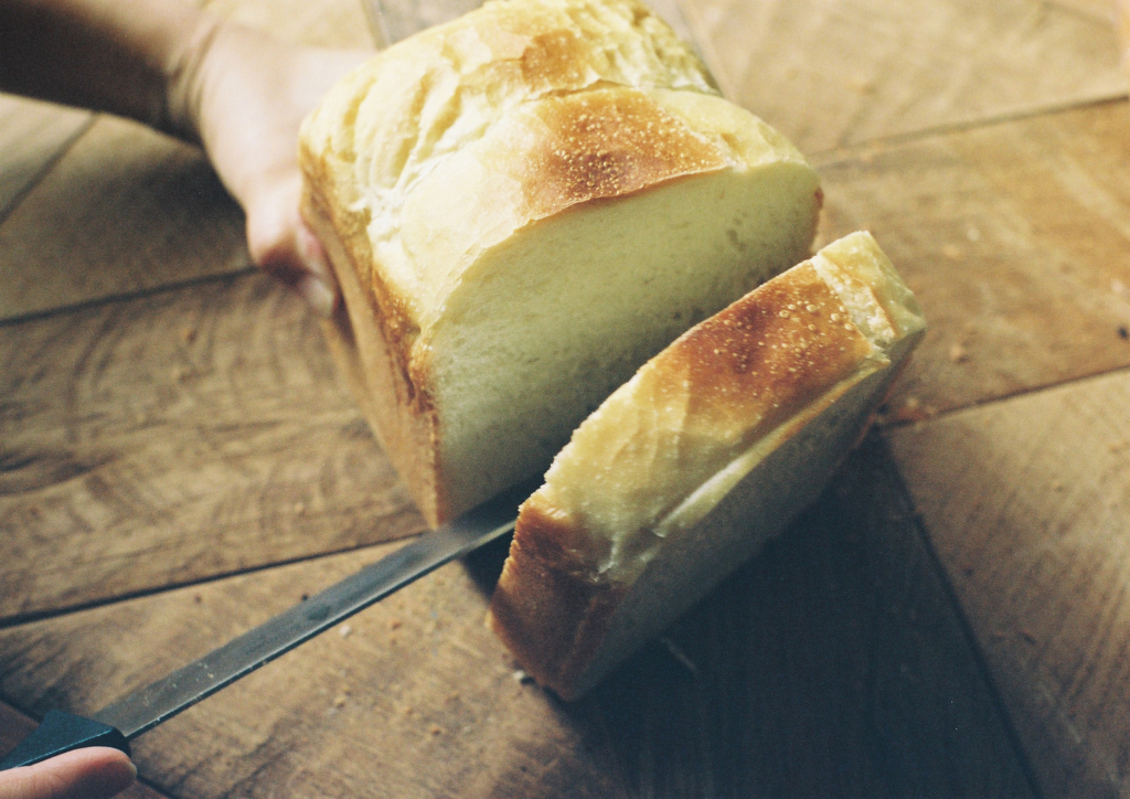 CUT WHITE BREAD