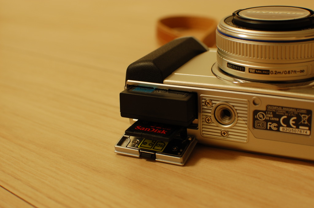 OLYMPUS PEN Lite (E-PL1)