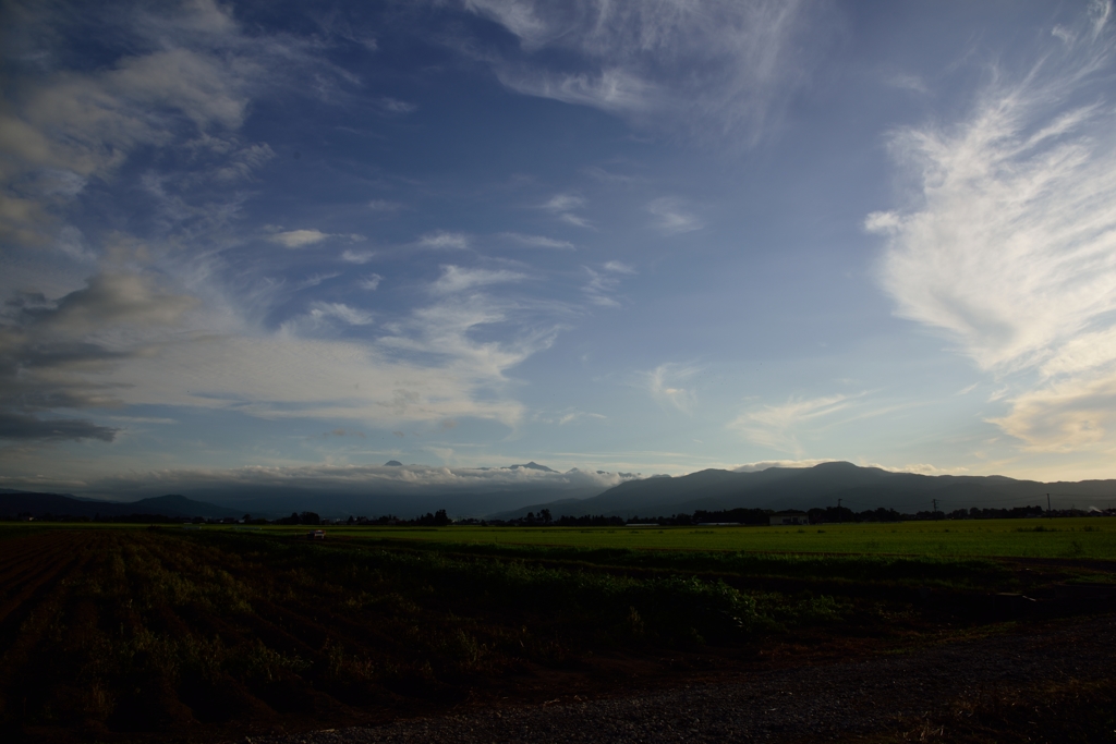 山と空