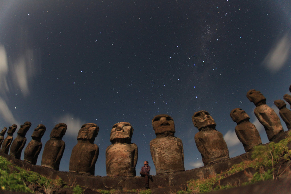 モアイと星空と僕