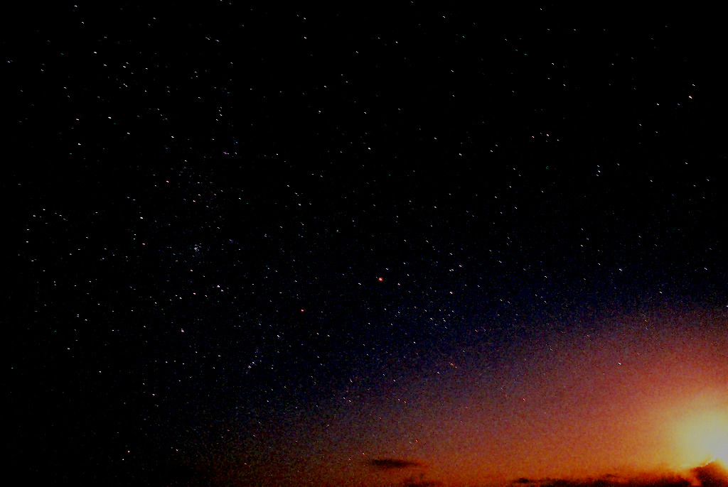 月の夕焼け？